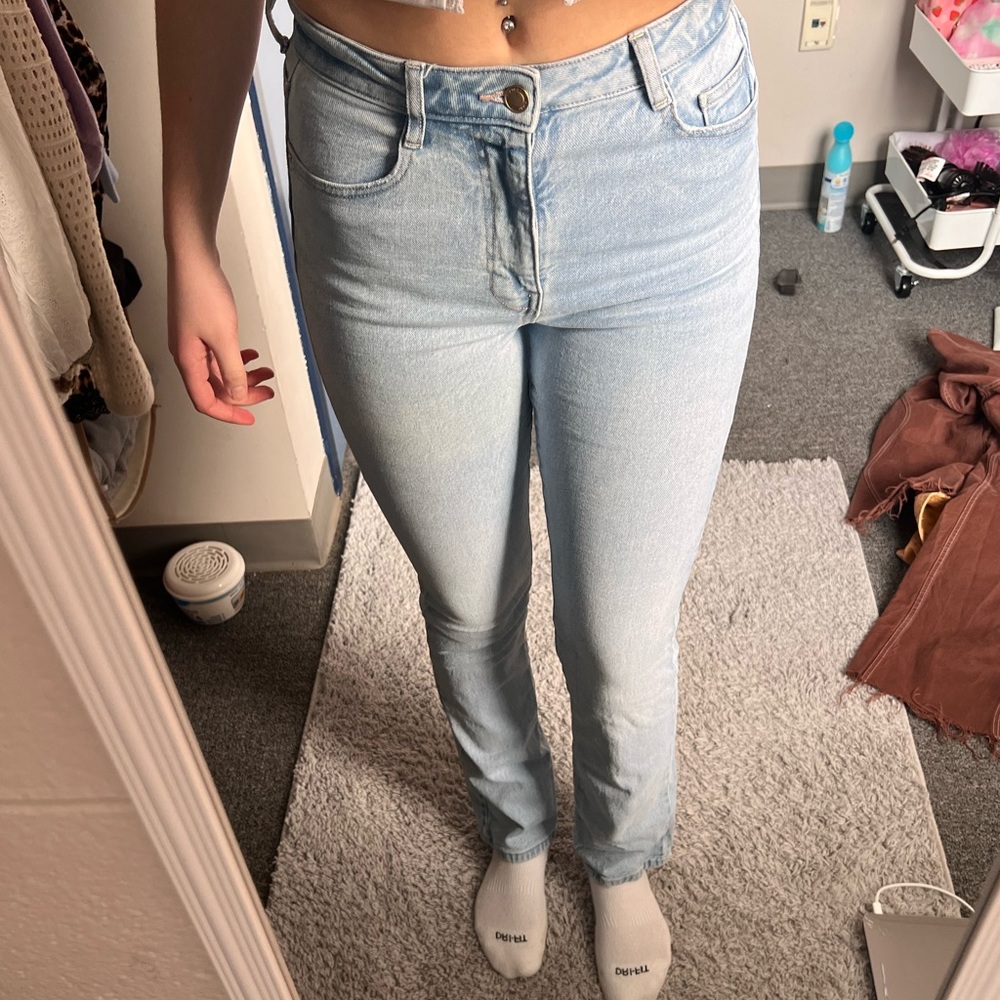 zara light wash skinny jeans